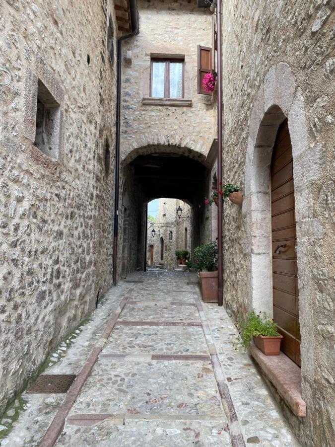 Il Tripode - Le Dimore Del Bordone Vallo di Nera Luaran gambar