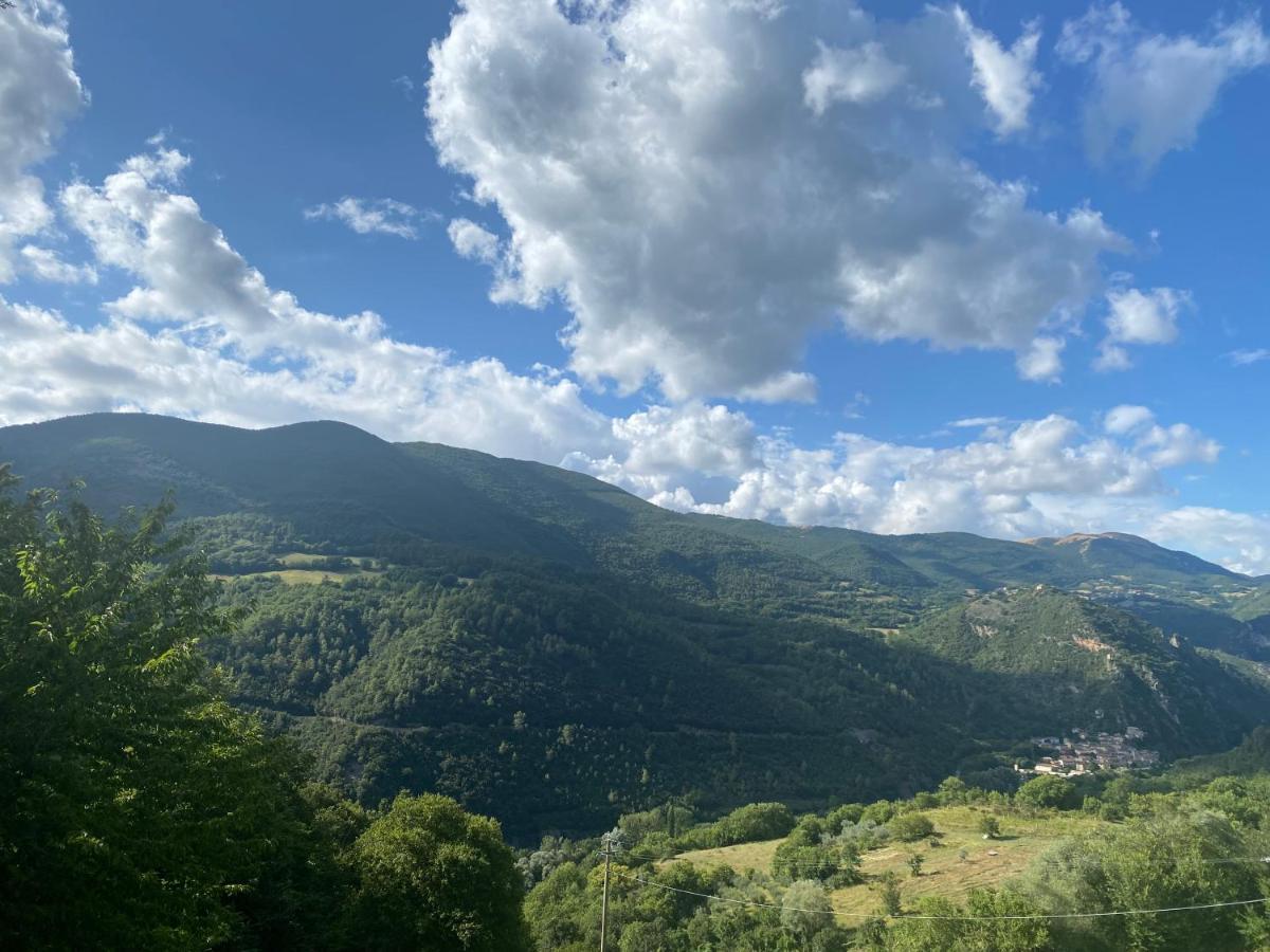 Il Tripode - Le Dimore Del Bordone Vallo di Nera Luaran gambar