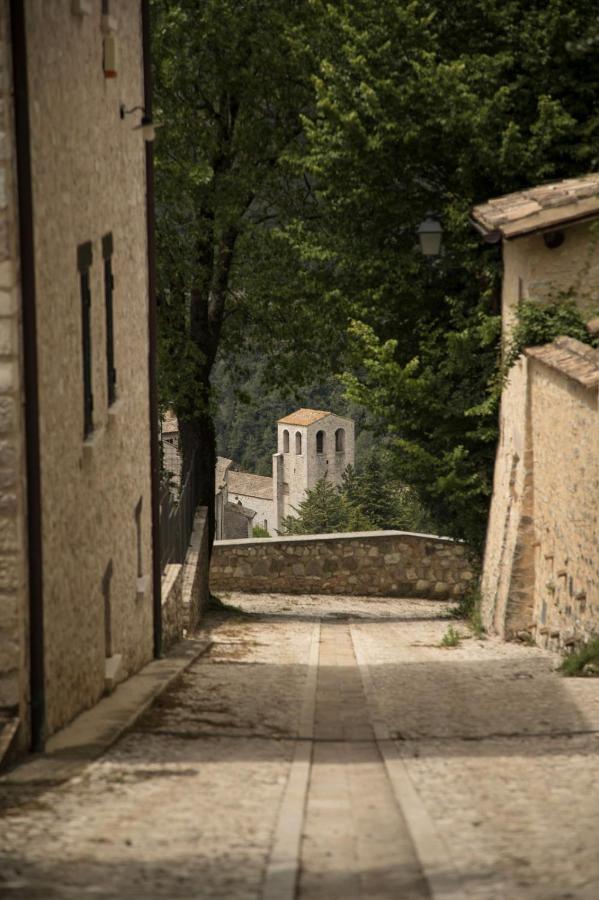 Il Tripode - Le Dimore Del Bordone Vallo di Nera Luaran gambar