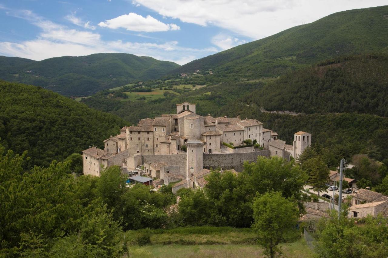 Il Tripode - Le Dimore Del Bordone Vallo di Nera Luaran gambar